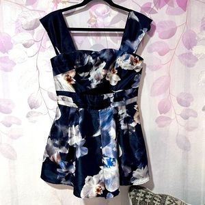 LuLus Keepsake Confession Midnight Blue Floral Print Romper Size L